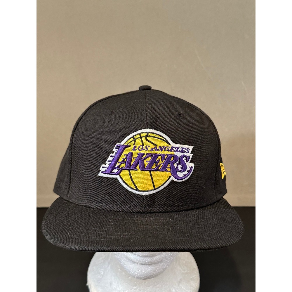 New Era 59FIFTY Los Angeles Lakers Fitted Hat Black Size 7 1/8 NBA Cap
